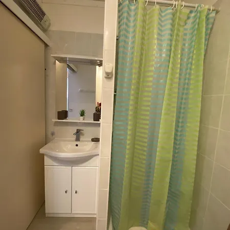 Mini-studio A Avec Vue Paisible, Proche Thermes - Fr-1-503-176 Balaruc-les-Bains